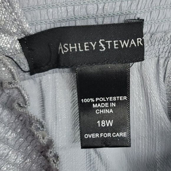 Ashley Stewart Metallic Sleeveless Halter Top Silver 18W Ruffle Smocked Button - Picture 8 of 8